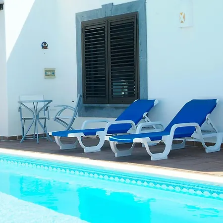 Alessia, Prázdninový dům *