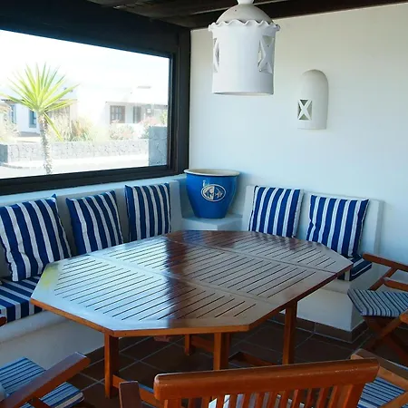 Alessia, Prázdninový dům